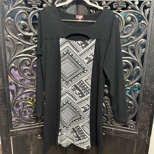 Coline Black & Gray Geometric Color Block Long Sleeve Pull On Tunic Top / Dress.